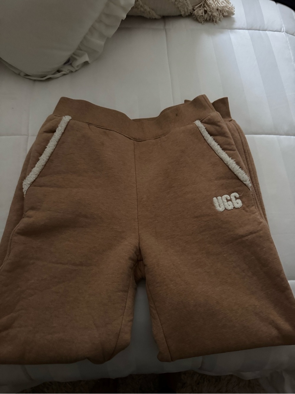 UGG SWEATPANTS